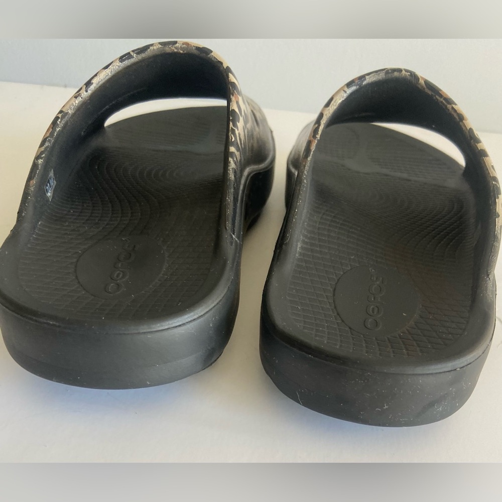 OOFOS Leopard Print Recovery Slide Sandals Excellent condition - Picture 5 of 7